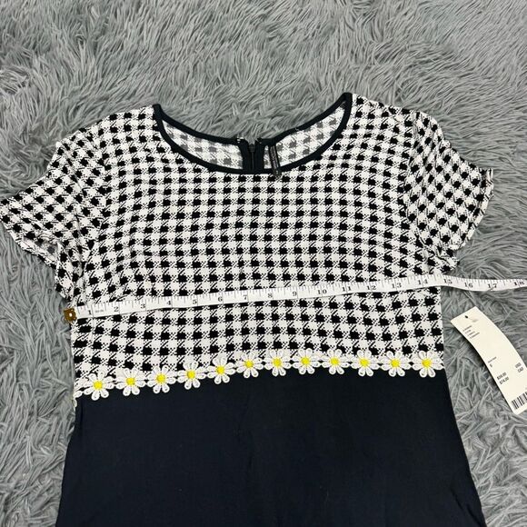 Urban Outfitters Gingham Plaid Daisy Print Dress Size Small NWT - Picture 7 of 9